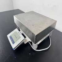 Mettler Toledo XSR3200 Digital Scale image 0